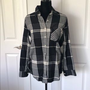 Banana Republic Black and white checked flannel